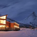Noi Puma Lodge